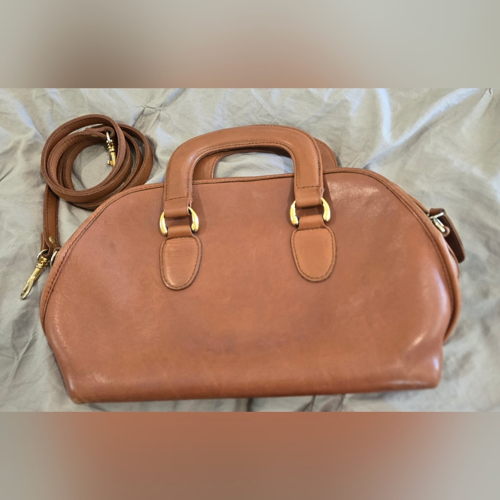 Hunt Club Brown Tan Leather Vintage Bag Purse Satchel Shoulder Strap With Strap
